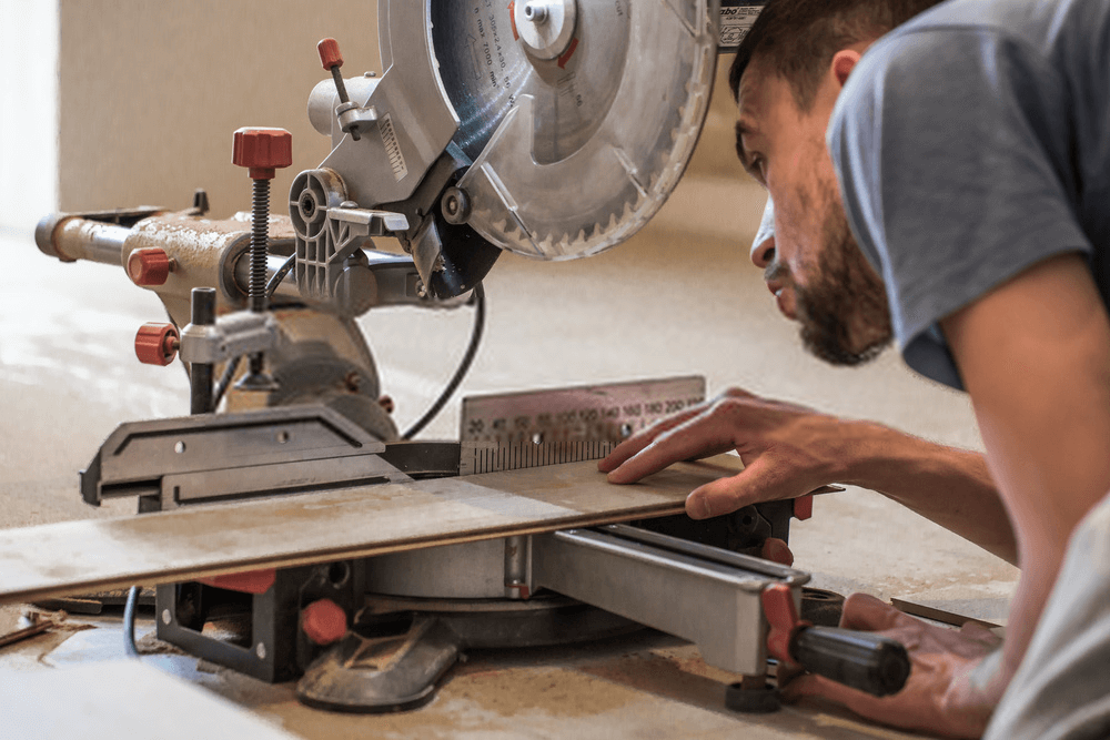 Guide for the Homeowner Miter Saw Guide for the best homeowner Miter Saw
