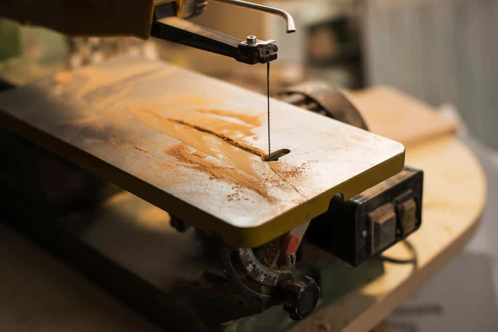 Throat Scroll Saw throat